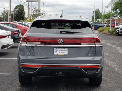 New 2026 Volkswagen Atlas Cross Sport SE AWD/4WD image 4
