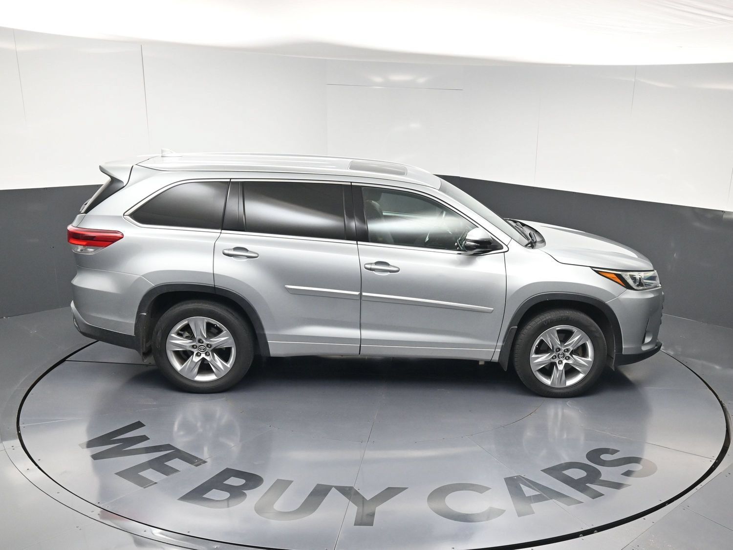 Used 2017 Toyota Highlander Limited w/ Protection Package #3 AWD/4WD image 24