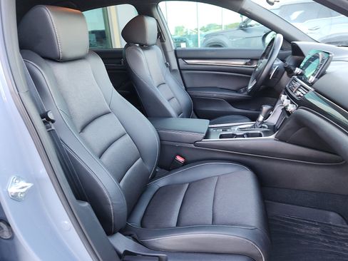 Used 2022 Honda Accord Sport image 15