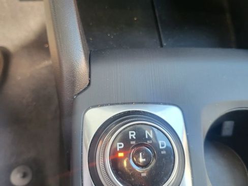 Used 2025 Ford Escape ST-Line AWD/4WD image 8