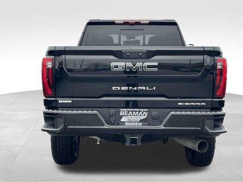 Used 2025 GMC Sierra 2500 Denali Ultimate image 6