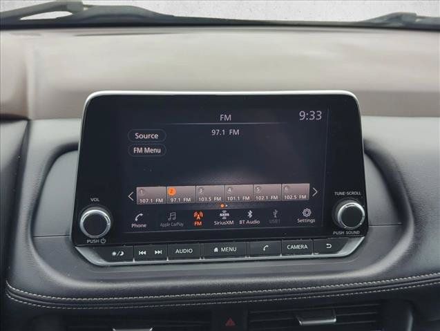 Used 2023 Nissan Rogue S FWD image 12