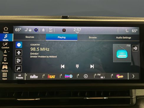 New 2026 Jeep Gladiator Sport AWD/4WD image 30