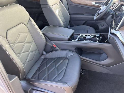 New 2026 Volkswagen Atlas SE FWD image 7