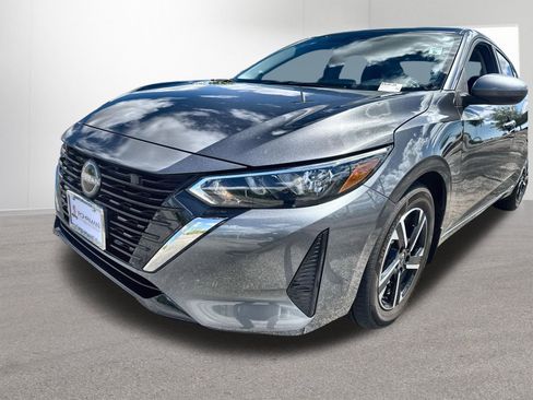 Used 2025 Nissan Sentra SV w/ Trunk Package FWD image 30