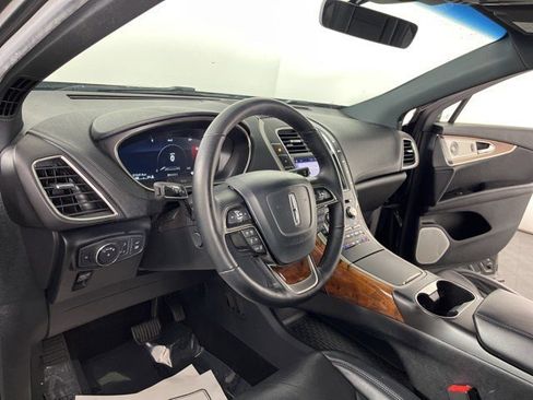 Used 2019 Lincoln Nautilus Reserve w/ Ultimate Package image 15