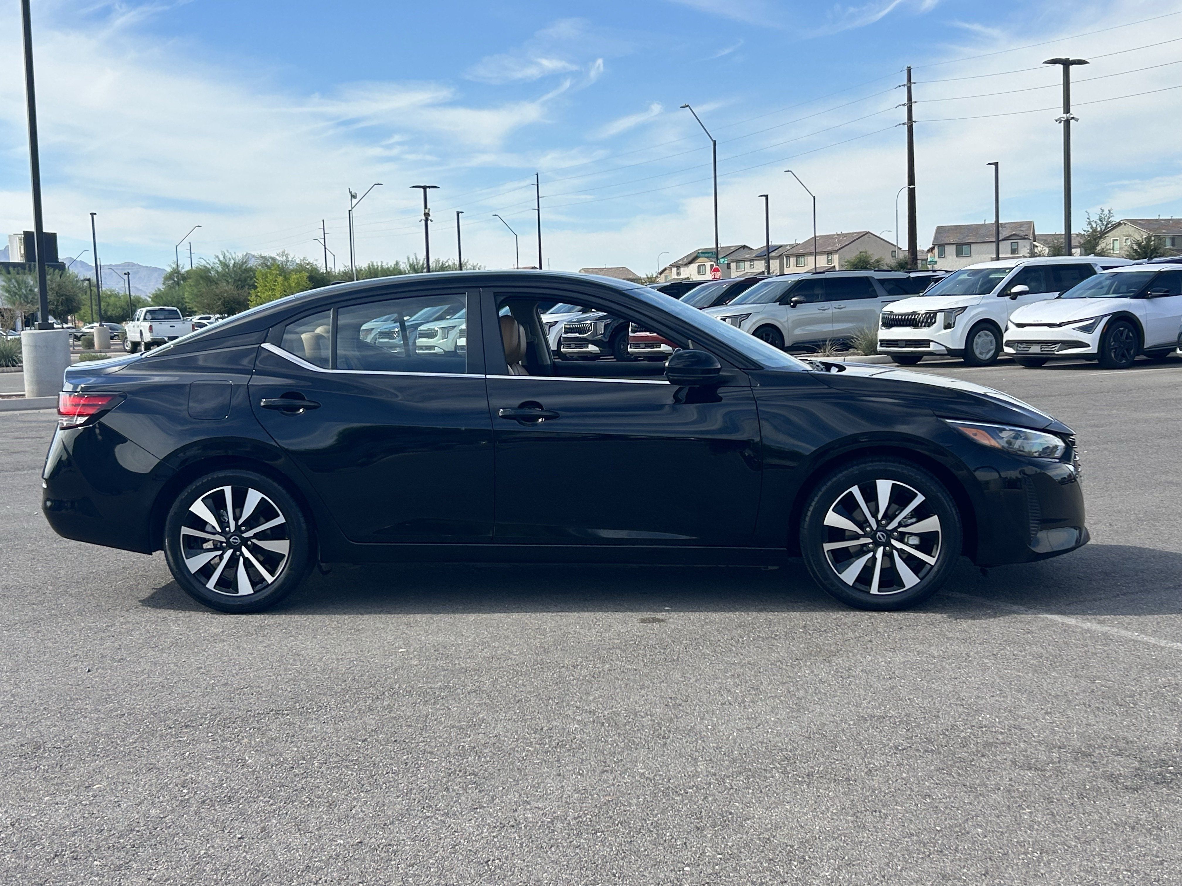 Used 2025 Nissan Sentra SV w/ SV Premium Package FWD image 6