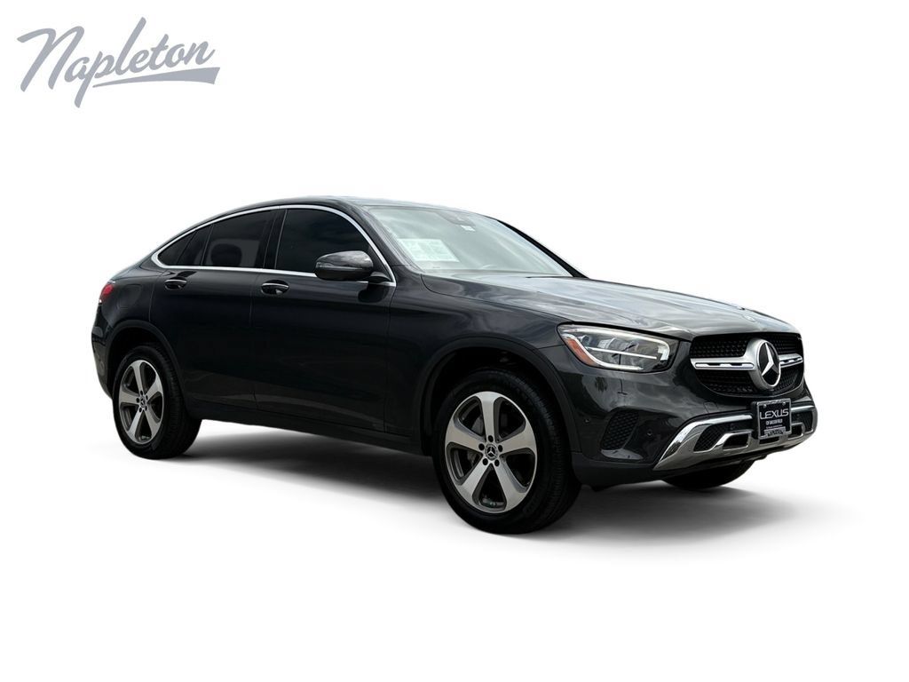 Used 2023 Mercedes-Benz GLC 300 4MATIC Coupe image 8