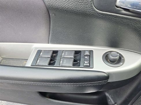 Used 2012 Chrysler 200 Touring image 30