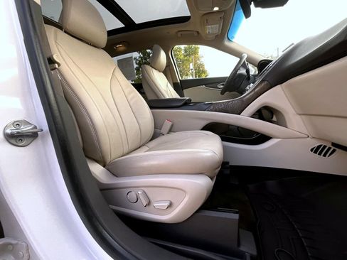 Used 2017 Lincoln MKX Reserve AWD/4WD image 18