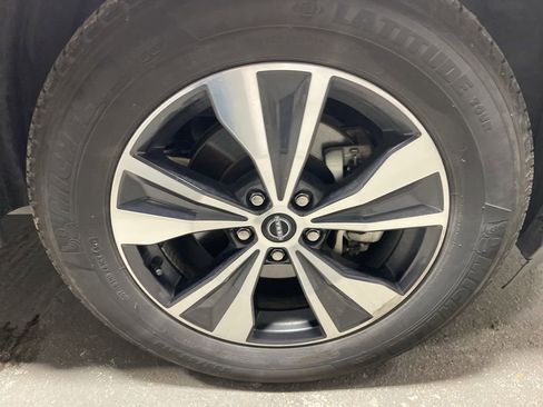 Used 2024 Nissan Murano SV image 40