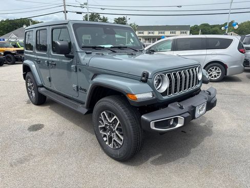 New 2026 Jeep Wrangler Unlimited Sahara AWD/4WD image 7