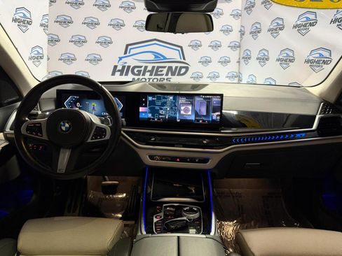 Used 2023 BMW X7 xDrive40i w/ Executive Package image 38