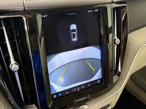 Used 2023 Volvo XC60 B5 Ultimate w/ Protection Package image 27