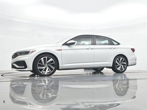 Used 2019 Volkswagen Jetta GLI FWD image 33