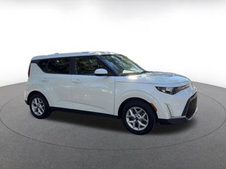 Used 2025 Kia Soul LX w/ LX Technology Package video 2