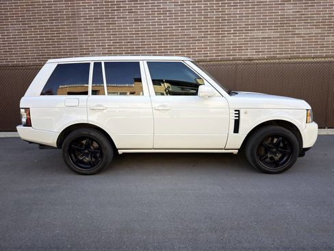 Used 2012 Land Rover Range Rover Supercharged image 7