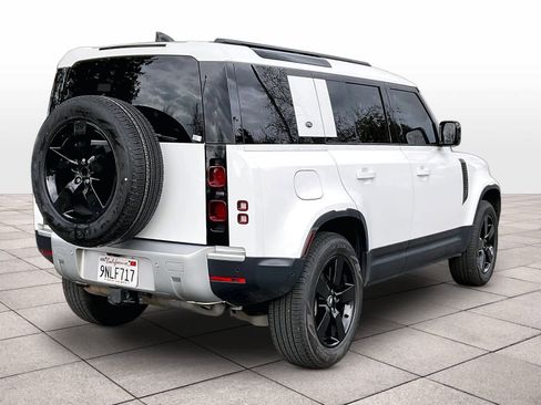 Used 2024 Land Rover Defender 110 S image 14
