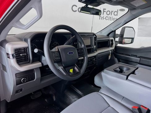 New 2026 Ford F550 4x4 Crew Cab Super Duty image 3