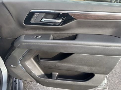 Used 2025 Chevrolet Tahoe Premier image 29