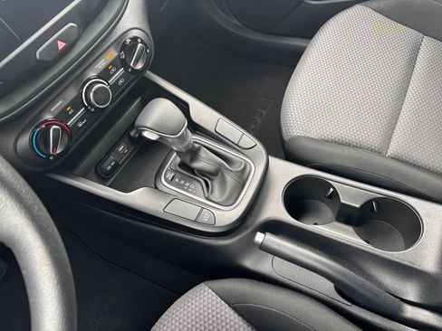 Used 2025 Kia Soul LX w/ LX Technology Package image 39