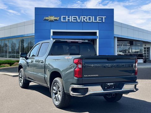 Used 2026 Chevrolet Silverado 1500 LT w/ Safety Package AWD/4WD image 3