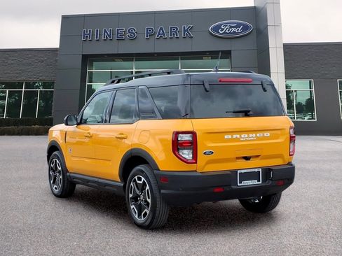 Used 2023 Ford Bronco Sport Outer Banks AWD/4WD image 5