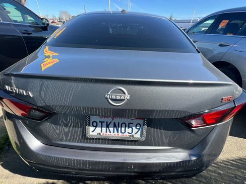 Used 2024 Nissan Altima 2.5 SR w/ SR Premium Package image 5