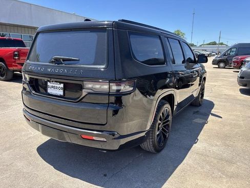 Used 2024 Jeep Grand Wagoneer Series II w/ Quick Order Packagew 28T AWD/4WD image 3
