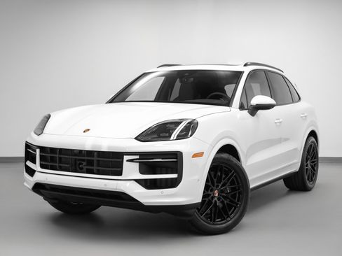 Used 2025 Porsche Cayenne image 1