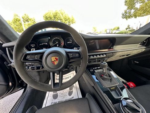 Used 2022 Porsche 911 GT3 image 25