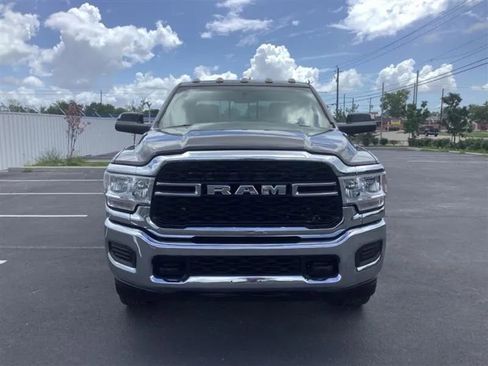 Used 2020 RAM 3500 Tradesman image 2