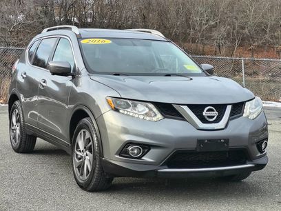 Used 2016 Nissan Rogue SL w/ SL Premium Package