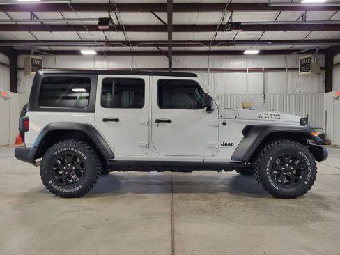 Used 2023 Jeep Wrangler Unlimited Sport image 6