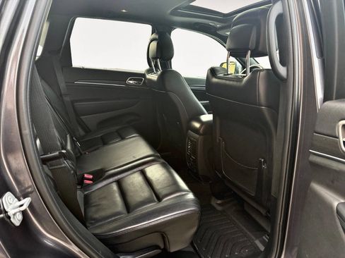 Used 2018 Jeep Grand Cherokee Limited image 11