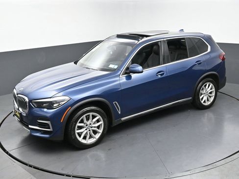 Used 2023 BMW X5 xDrive40i w/ Premium Package image 44