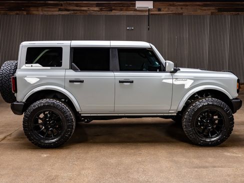 Used 2026 Ford Bronco Outer Banks image 11