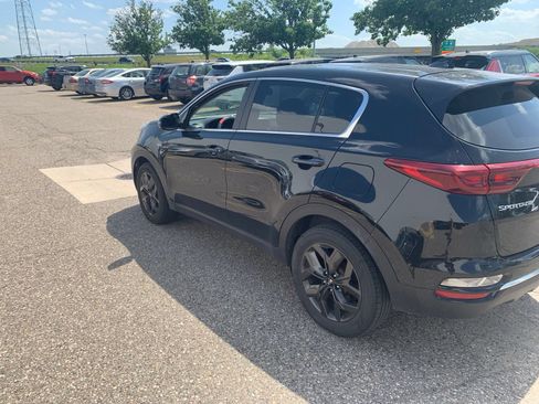 Used 2022 Kia Sportage LX w/ LX AWD Value Edition Package image 5