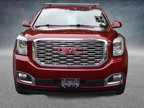 Used 2020 GMC Yukon XL Denali RWD image 30