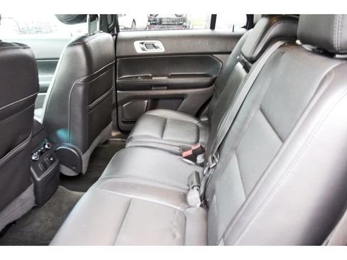 Used 2014 Ford Explorer Limited w/ Equipment Group 301A FWD image 13