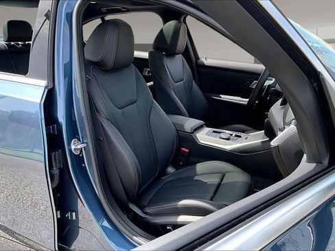 Used 2025 BMW 330i Sedan RWD image 7