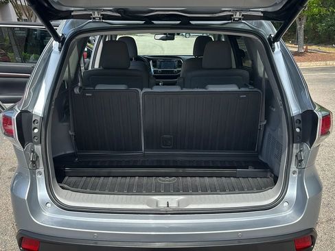 Used 2016 Toyota Highlander Limited Platinum image 21