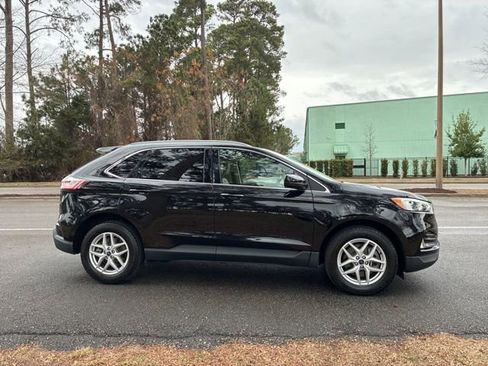 Used 2022 Ford Edge SEL w/ Convenience Package image 2