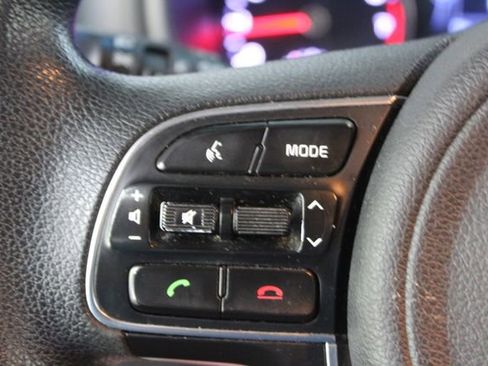 Used 2018 Kia Sportage LX AWD/4WD image 16