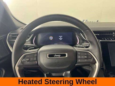 Used 2023 Jeep Grand Cherokee Altitude RWD image 13