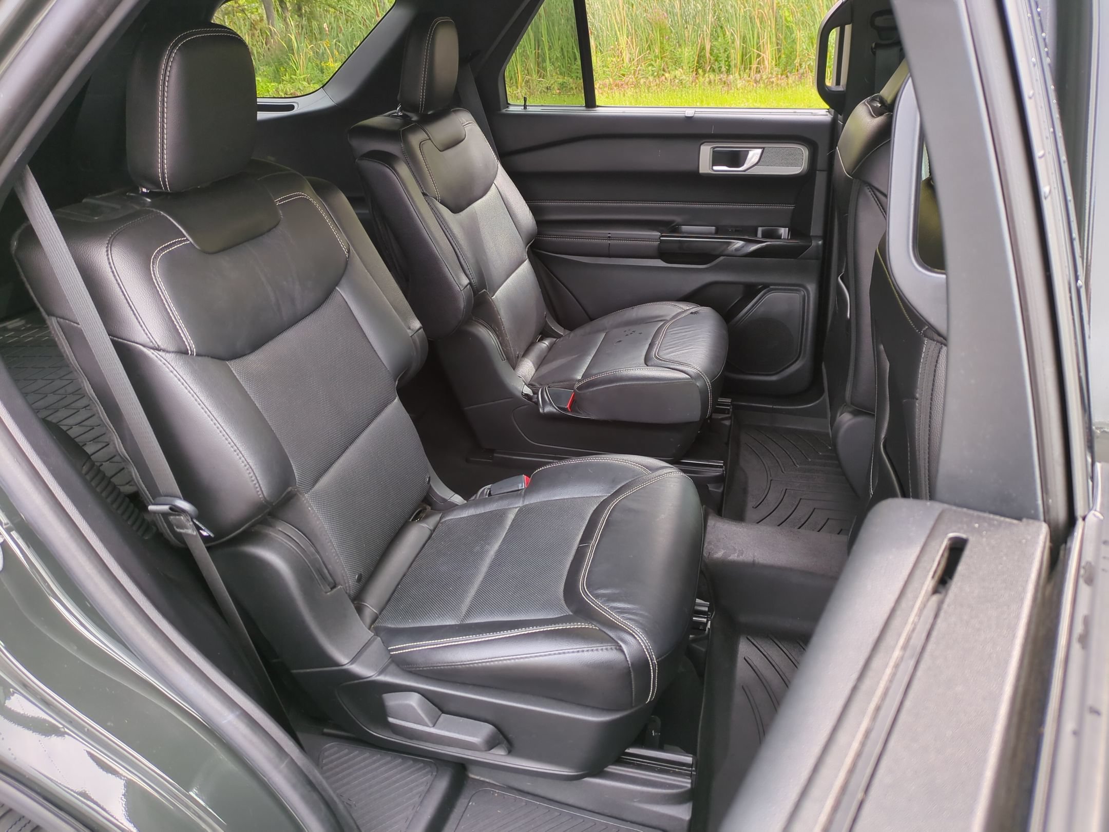 Used 2022 Ford Explorer ST w/ Equipment Group 401A AWD/4WD image 25