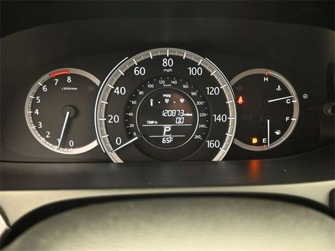 Used 2015 Honda Accord LX image 27