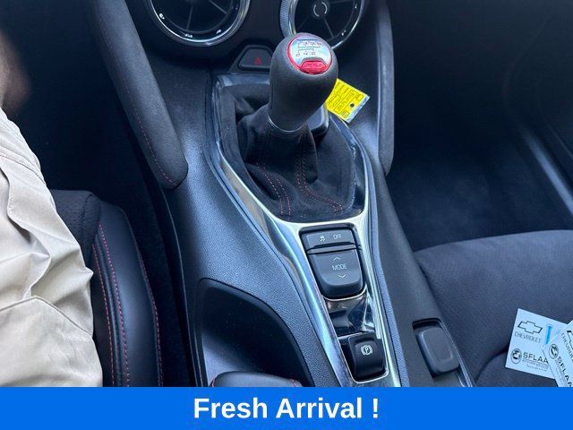 Used 2022 Chevrolet Camaro ZL1 RWD image 8