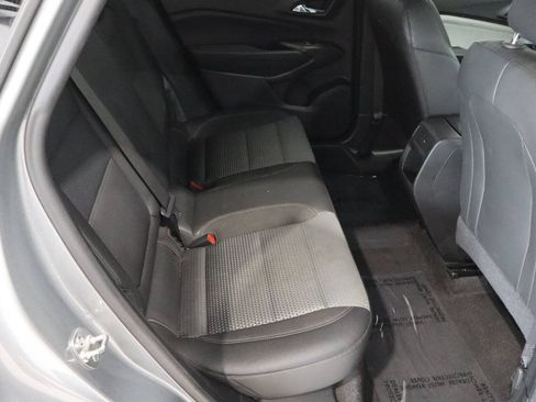 Used 2024 Chevrolet Trax LT FWD image 11
