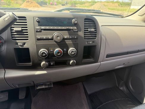 Used 2013 Chevrolet Silverado 1500 LS RWD image 12